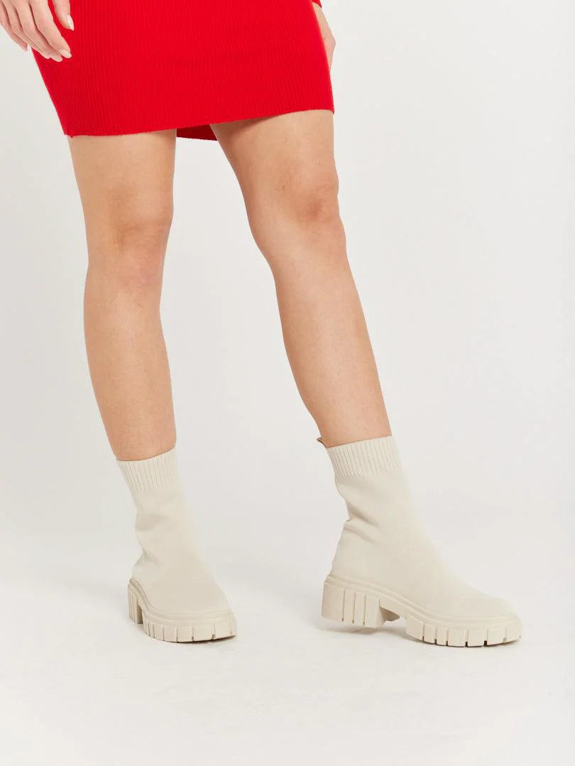 Bottines chaussettes blanches - Image 11