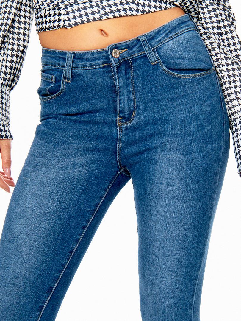 Jean push up finition effilochée - Image 3