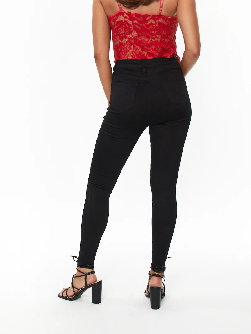 Jean skinny noir à boutons et déchirures légères - Image 3