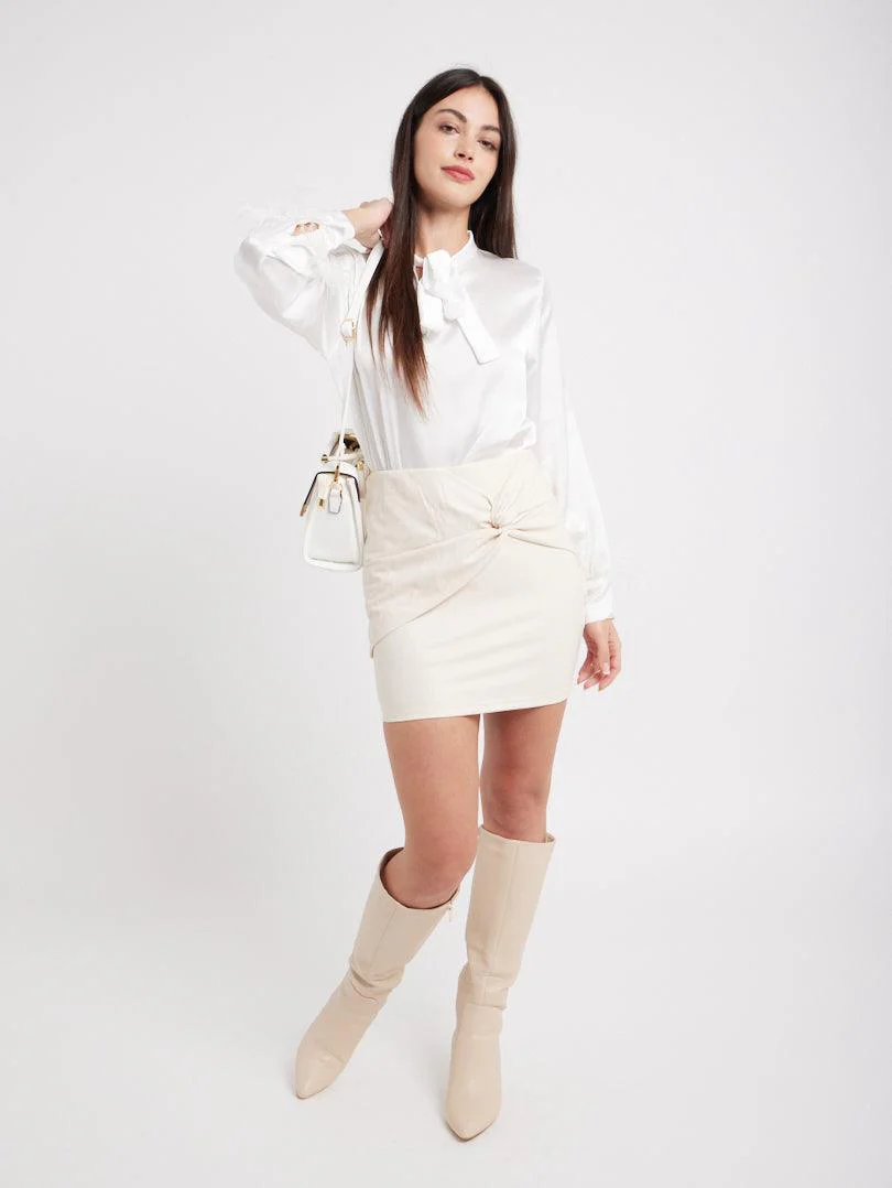 Jupe en simili cuir détail drapé - Image 12