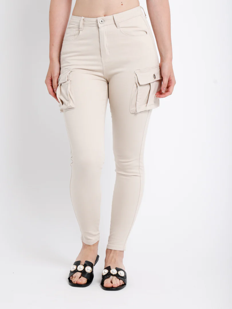 Pantalon cargo skinny avec poches à rabat - Image 12