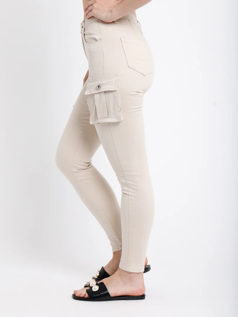 Pantalon cargo skinny avec poches à rabat - Image 13