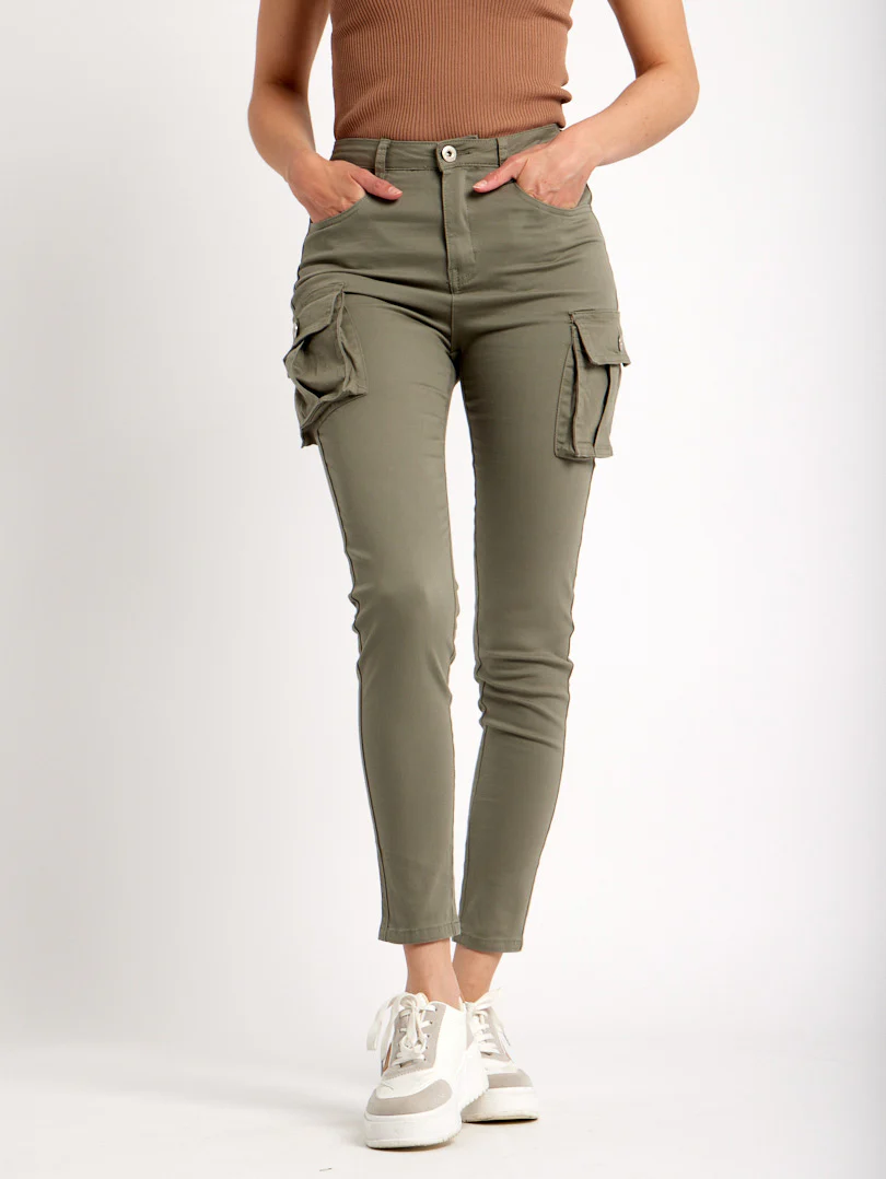Pantalon cargo skinny avec poches à rabat - Image 7