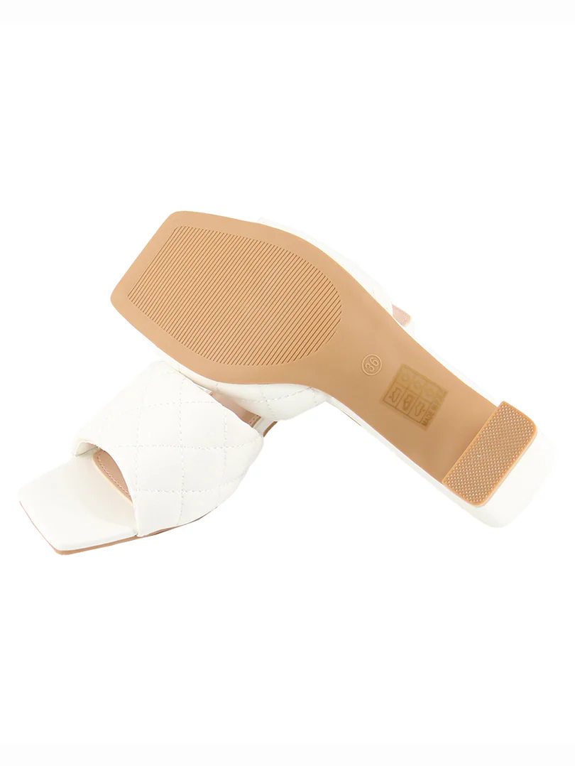 Sandale à talon matelassé bout carré - Image 8